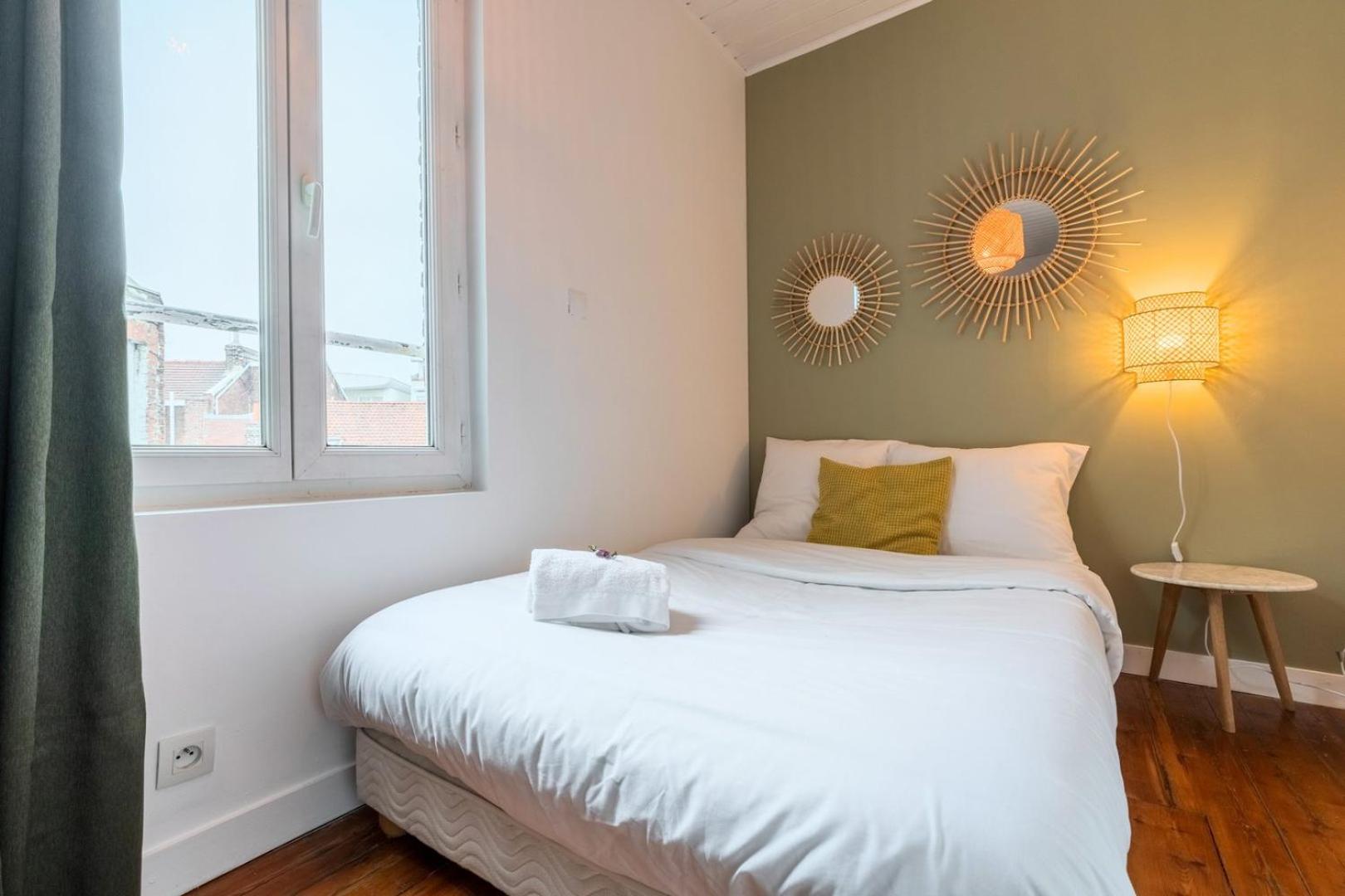 2-Bedroom Apartment Near Metro Lille Exteriör bild