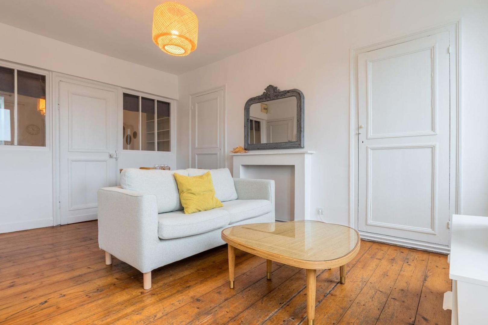 2-Bedroom Apartment Near Metro Lille Exteriör bild
